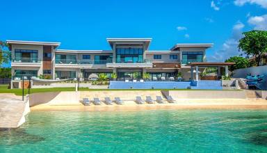 Happy Hour Villa