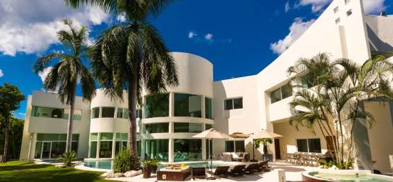 Villa Aqua