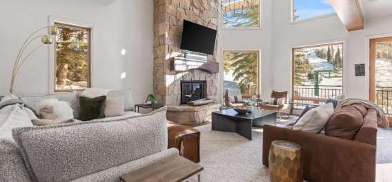 Sterling Lodge