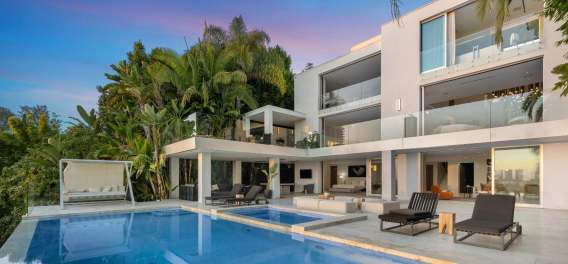 St Ives Modern