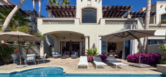 Villa Luminaria