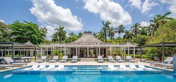 Noble House by the Sea