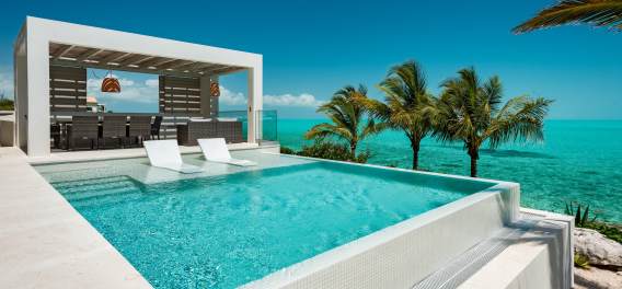 Villa Aqua