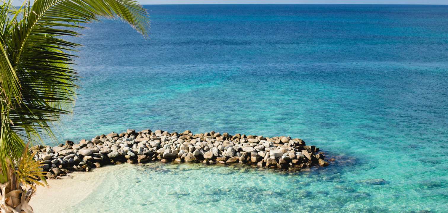*Grand Cayman* villas & vacation rentals