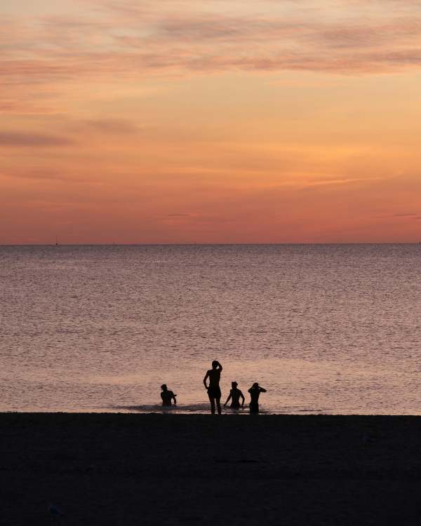Best beaches in LA for families: a complete guide