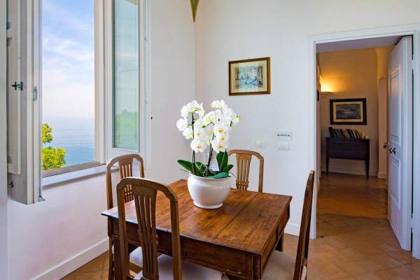 42296880-84e8-4878-89ff-64d00f1e891d