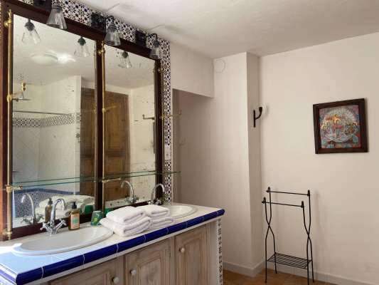 ddc3fcaa-06d1-4d5a-8423-f687355f6493