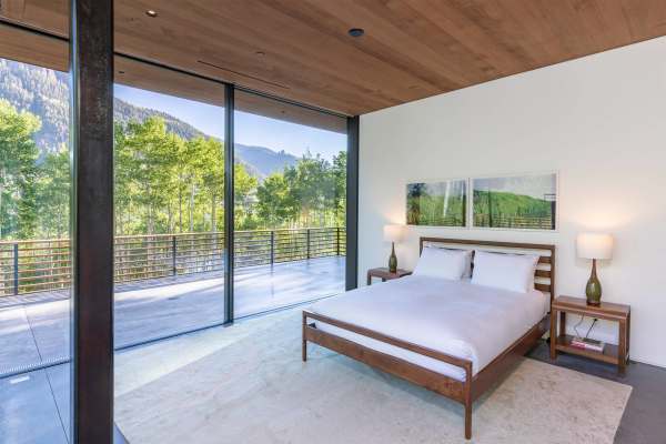 6bc5bdcc-4b65-46b4-8b40-6eeae885a84a