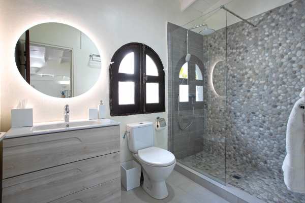 a82e3eec-8a95-4582-b069-2f632b5434e6